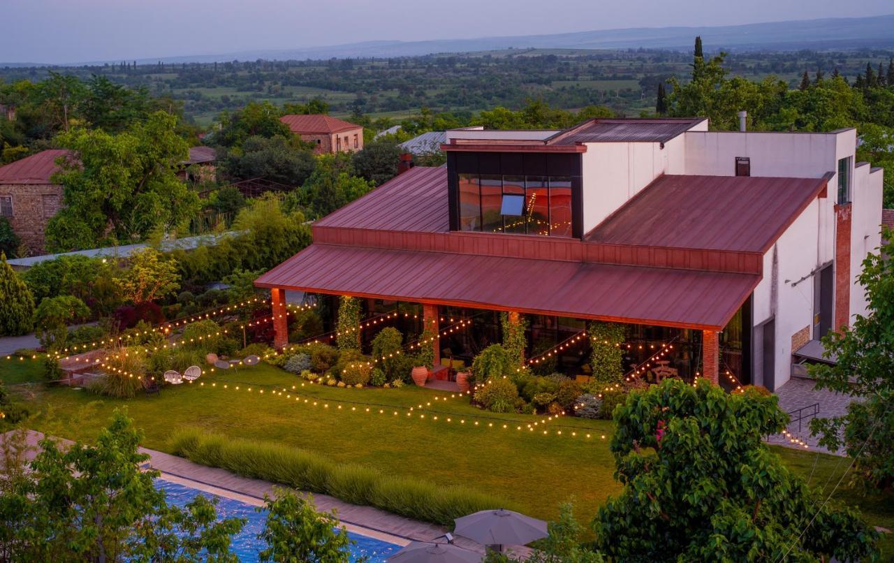 Giuaani Winery Hotel *